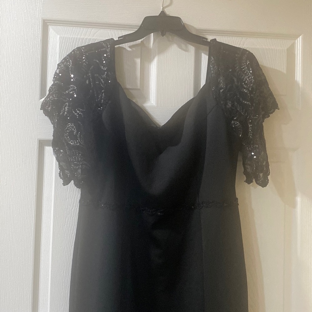 Ordered online from Ever Pretty size 18